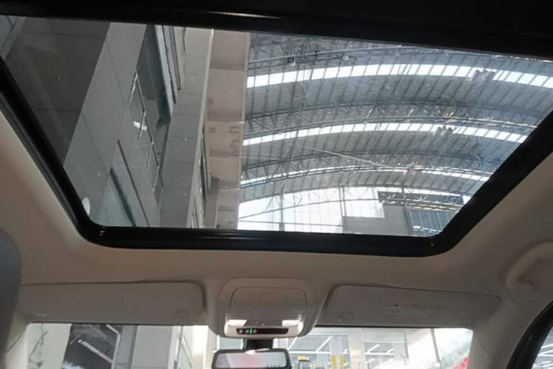 Used Cadillac XT5 2018 25T Luxury Model Headliner