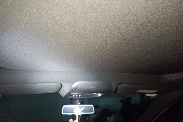 Used Cadillac XT5 2018 28E Four-Wheel Drive Tech Version Headliner