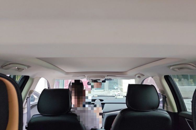 Used Cadillac XT5 2018 28T Four-Wheel Drive Luxury Model Headliner