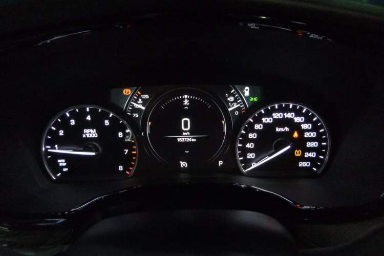 Used Cadillac XT5 2018 25T Luxury Model Instrument Cluster