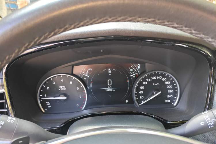 Used Cadillac XT5 2018 25T Luxury Model Instrument Cluster