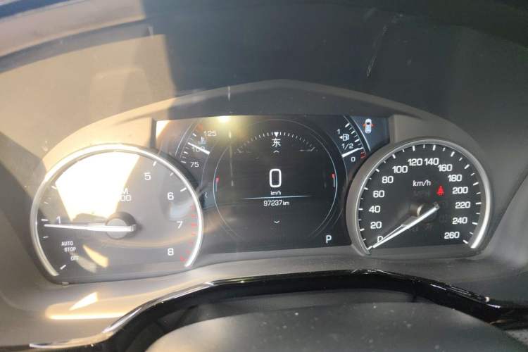 Used Cadillac XT5 2018 25T Luxury Model Instrument Cluster