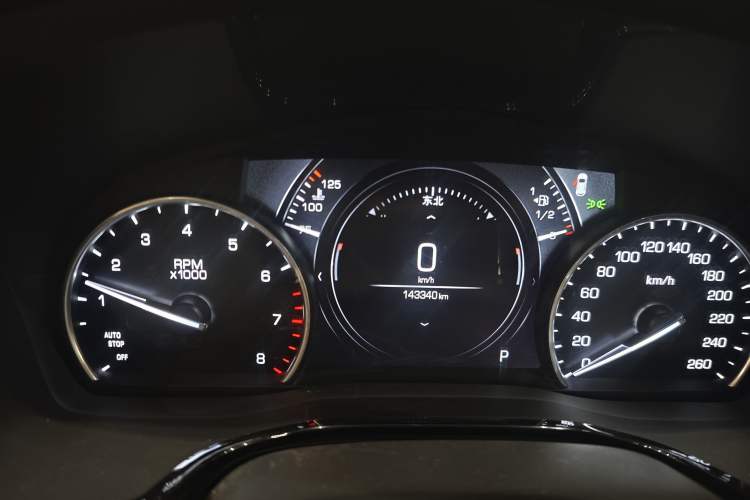 Used Cadillac XT5 2018 25T Luxury Model Instrument Cluster