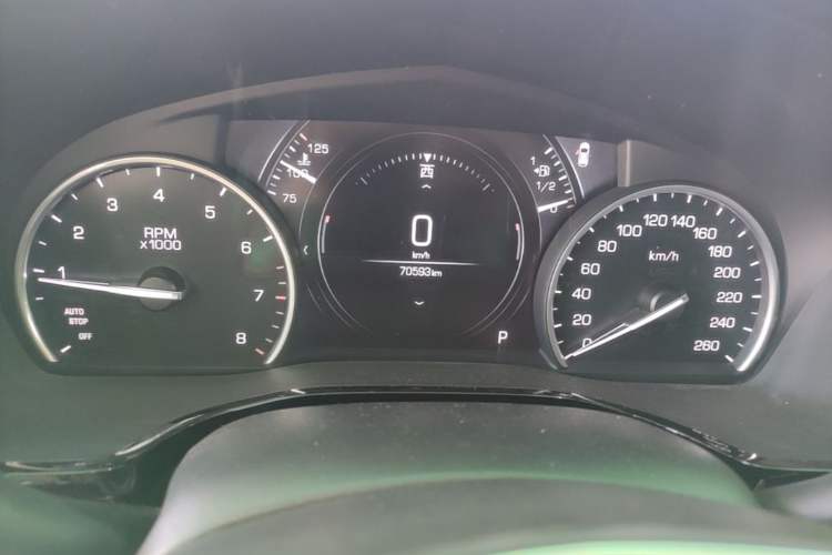 Used Cadillac XT5 2018 25T Luxury Model Instrument Cluster