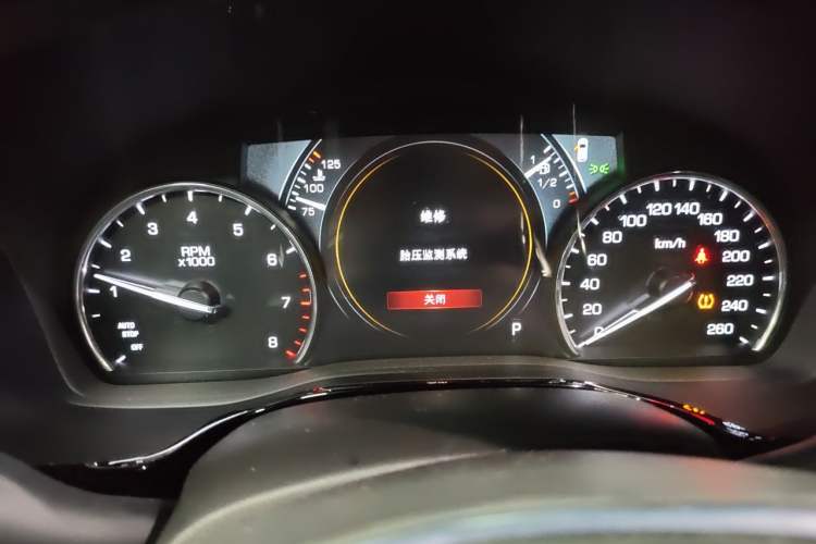 Used Cadillac XT5 2018 28T Four-Wheel Drive Luxury Model Instrument Cluster