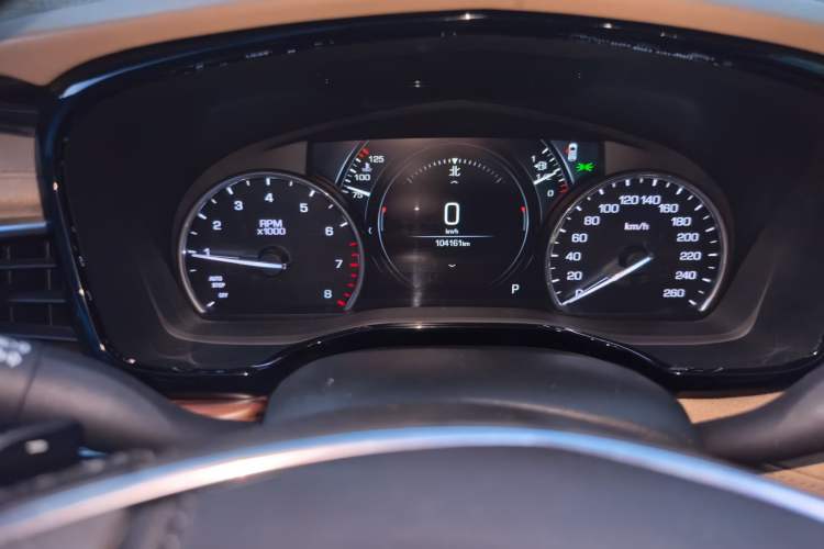 Used Cadillac XT5 2018 28E 4x4 Platinum Edition Instrument Cluster