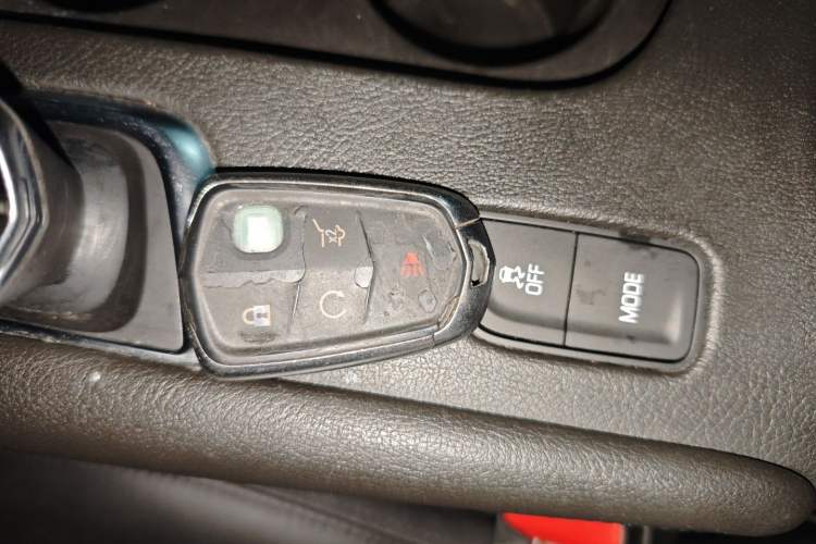 Used Cadillac XT5 2018 25T Luxury Model Interior 1