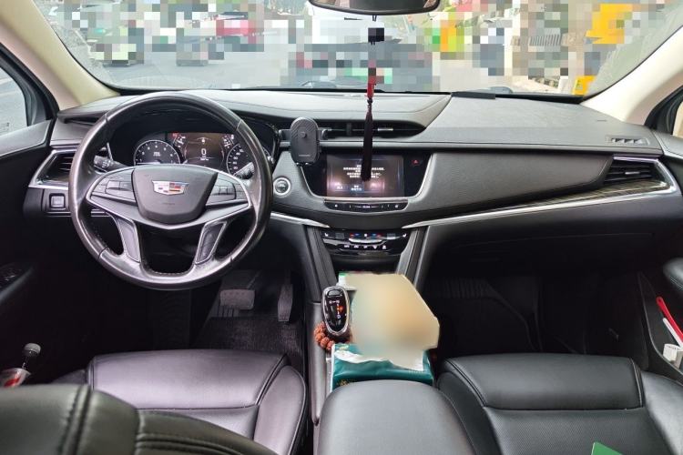 Used Cadillac XT5 2018 28T Four-Wheel Drive Luxury Model Interior 2