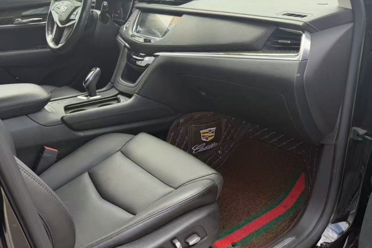 Used Cadillac XT5 2018 28T Four-Wheel Drive Luxury Model Interior 4