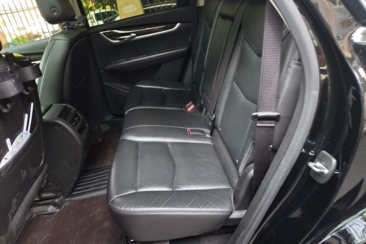 Used Cadillac XT5 2018 28T Four-Wheel Drive Luxury Model Interior 4