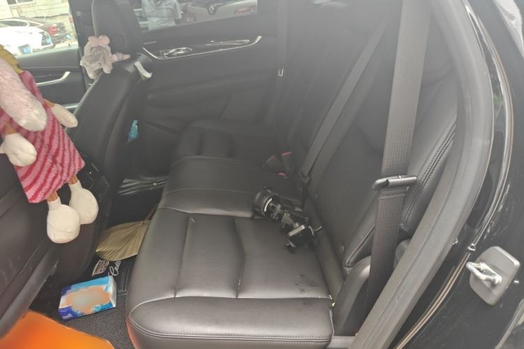 Used Cadillac XT5 2018 28E Four-Wheel Drive Tech Version Interior 4