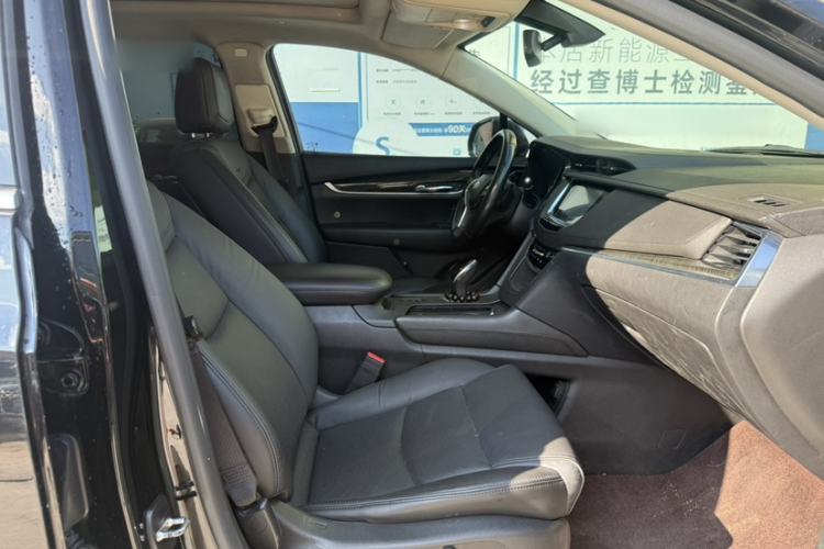Used Cadillac XT5 2018 28T Four-Wheel Drive Luxury Model Interior 5