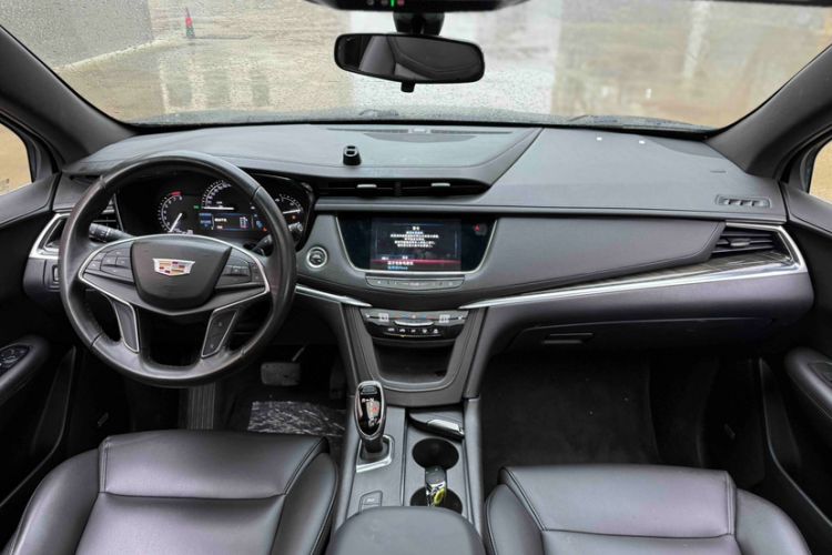 Used Cadillac XT5 2018 28E Four-Wheel Drive Tech Version Interior 5