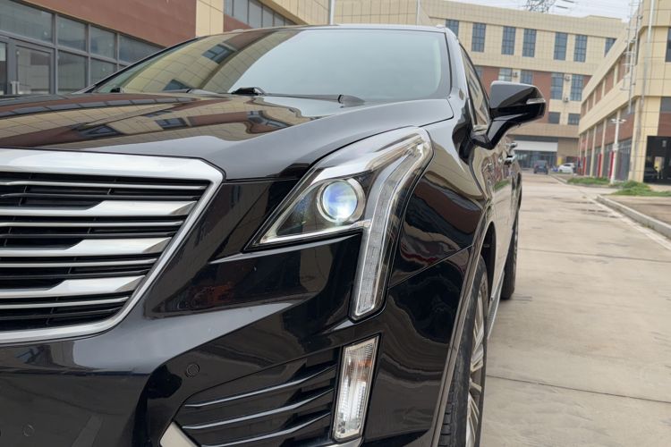 Used Cadillac XT5 2018 25T Luxury Model Left Front Headlight