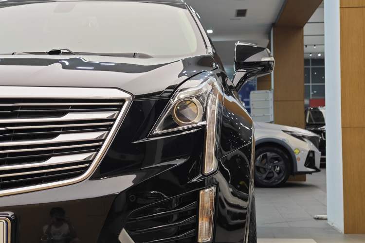 Used Cadillac XT5 2018 25T Luxury Model Left Front Headlight