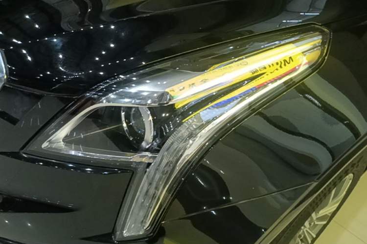 Used Cadillac XT5 2018 25T Luxury Model Left Front Headlight