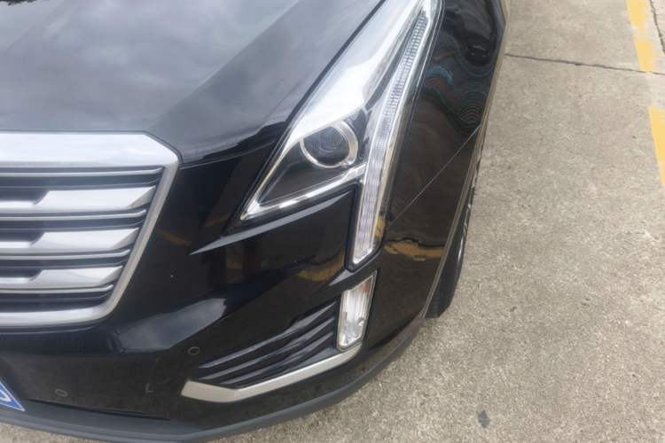 Used Cadillac XT5 2018 25T Luxury Model Left Front Headlight