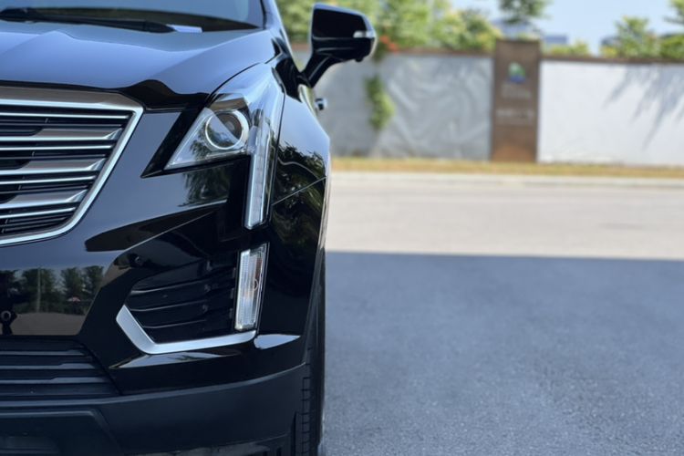 Used Cadillac XT5 2018 25T Luxury Model Left Front Headlight