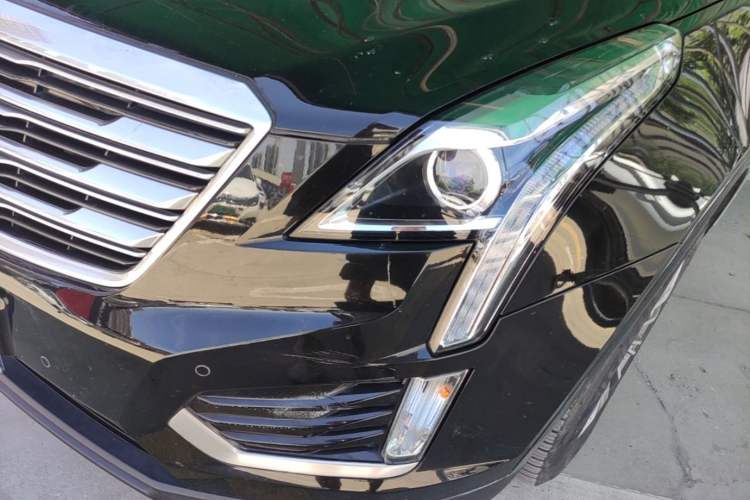 Used Cadillac XT5 2018 25T Luxury Model Left Front Headlight
