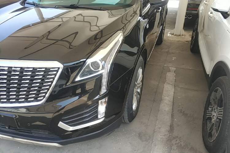 Used Cadillac XT5 2018 25T Luxury Model Left Front Headlight