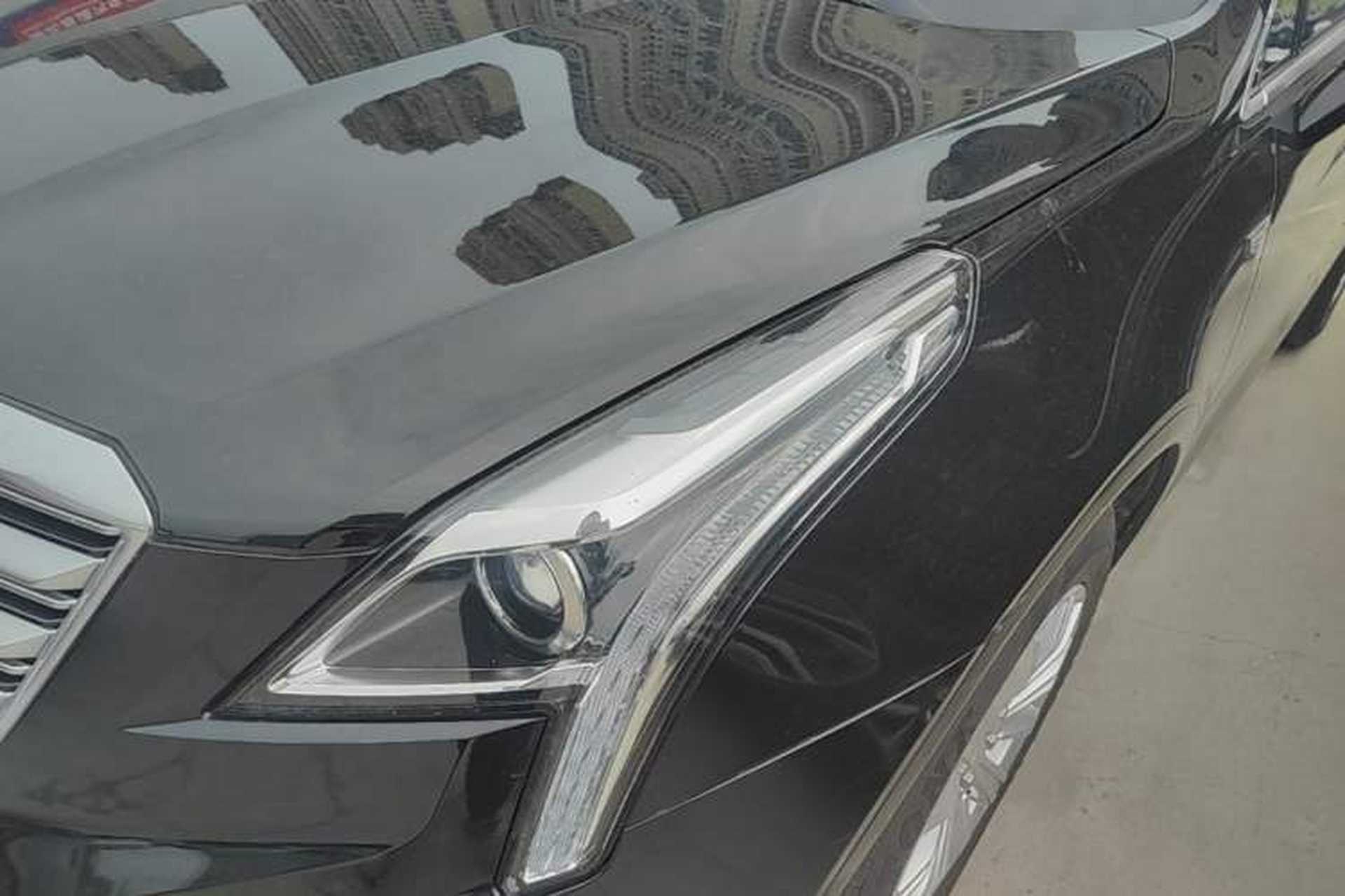 Used Cadillac XT5 2018 28E Four-Wheel Drive Tech Version Left Front Headlight
