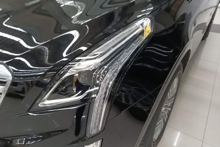 Used Cadillac XT5 2018 28T Four-Wheel Drive Luxury Model Left Front Headlight