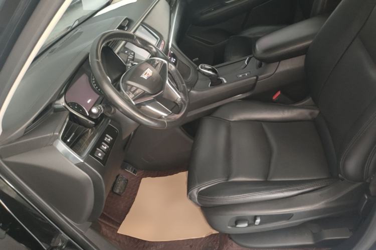 Used Cadillac XT5 2018 25T Luxury Model Left Front Seat