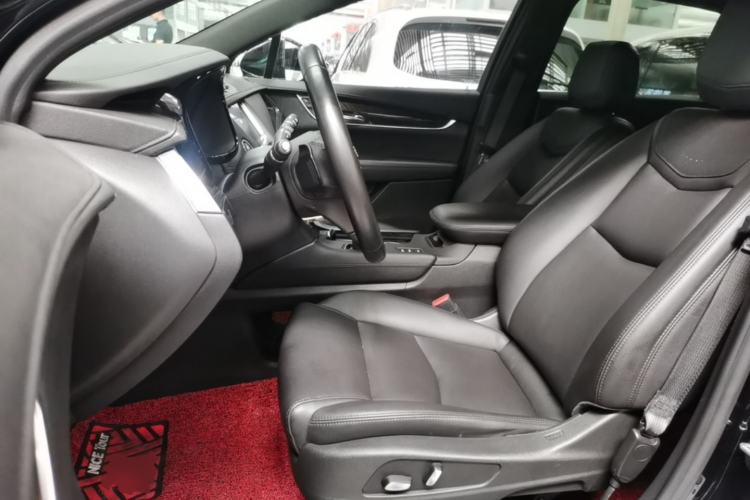 Used Cadillac XT5 2018 28E Four-Wheel Drive Tech Version Left Front Seat