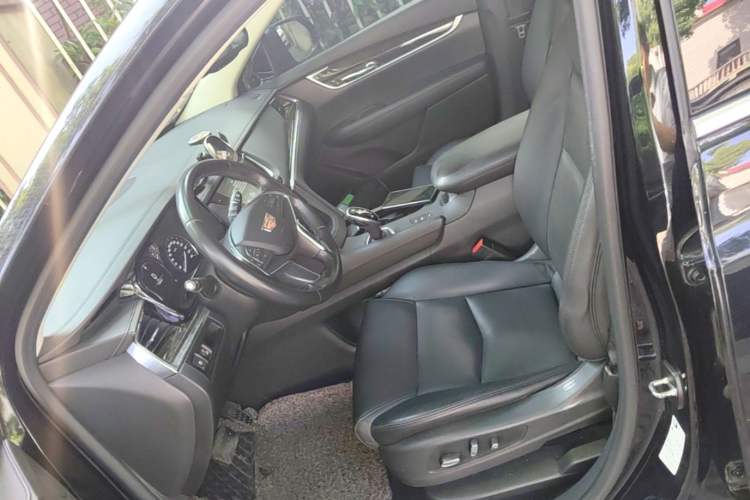 Used Cadillac XT5 2018 28T Four-Wheel Drive Luxury Model Left Front Seat