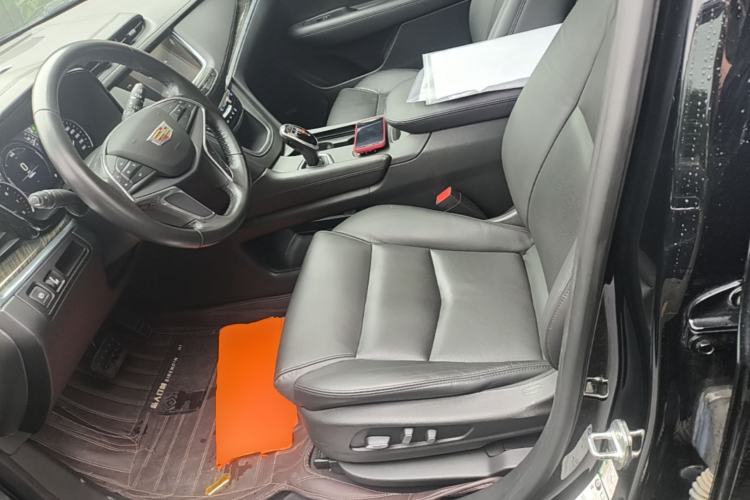 Used Cadillac XT5 2018 28T Four-Wheel Drive Luxury Model Left Front Seat