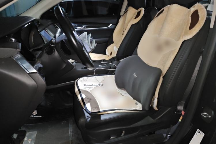 Used Cadillac XT5 2018 25T Luxury Model Left Front Seat
