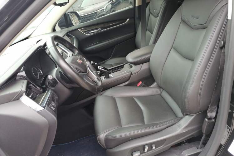Used Cadillac XT5 2018 28T Four-Wheel Drive Luxury Model Left Front Seat