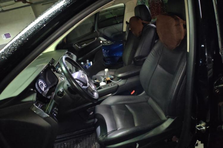 Used Cadillac XT5 2018 25T Luxury Model Left Front Seat