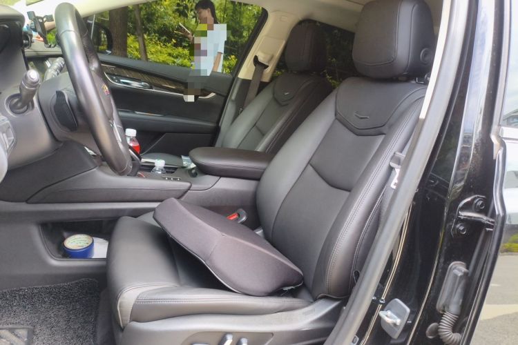 Used Cadillac XT5 2018 28T Four-Wheel Drive Luxury Model Left Front Seat
