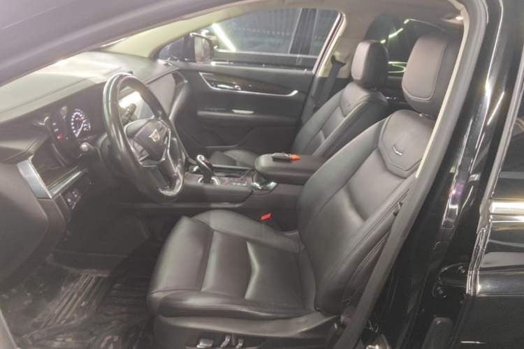 Used Cadillac XT5 2018 28T Four-Wheel Drive Luxury Model Left Front Seat