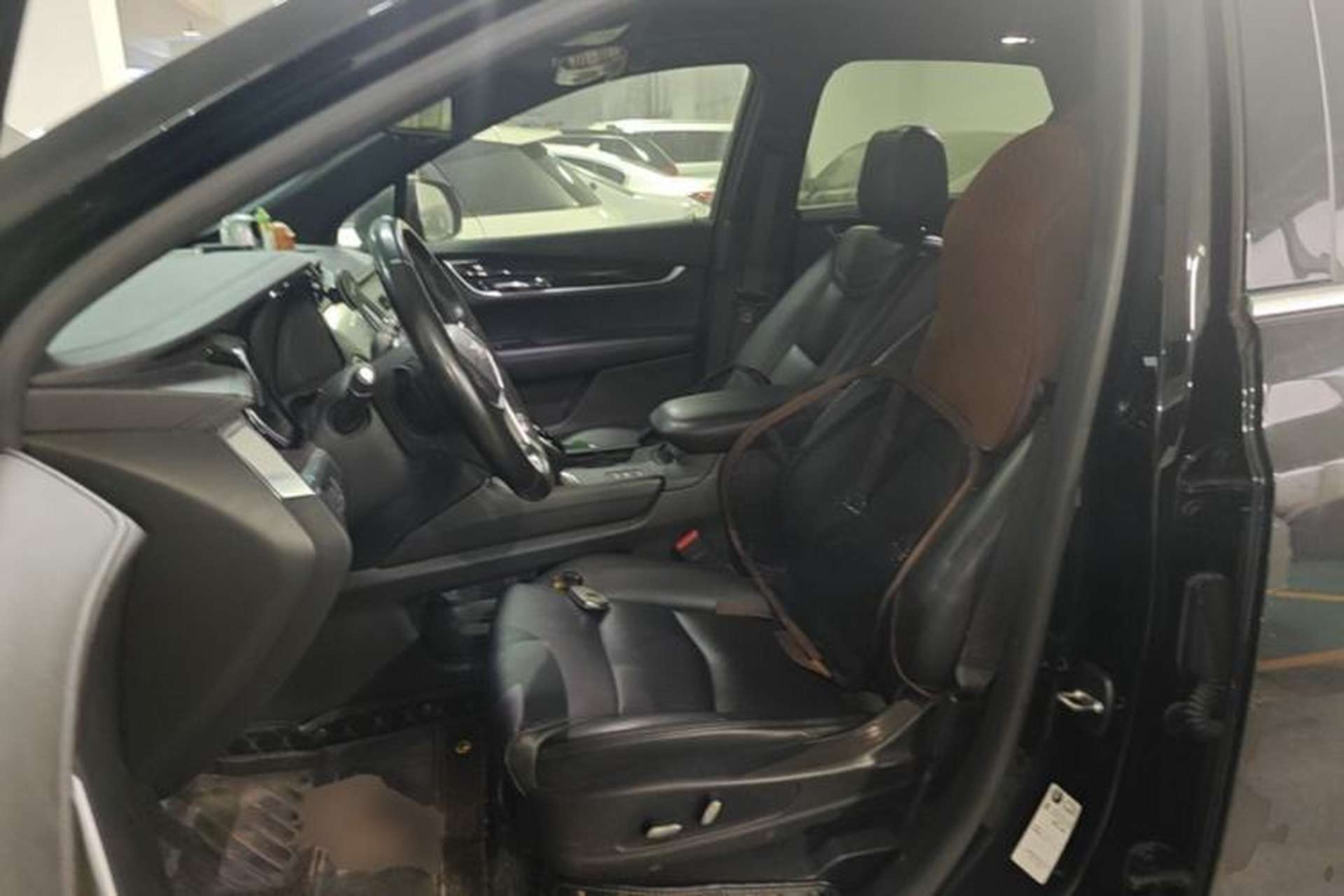 Used Cadillac XT5 2018 28E Four-Wheel Drive Tech Version Left Front Seat