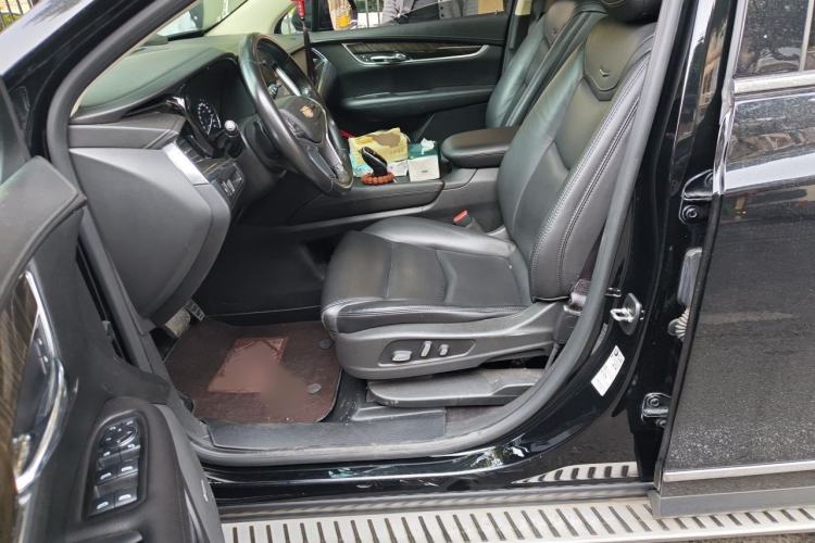 Used Cadillac XT5 2018 28T Four-Wheel Drive Luxury Model Left Front Seat