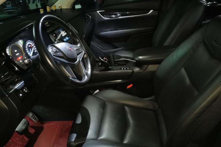 Used Cadillac XT5 2018 28T Four-Wheel Drive Luxury Model Left Front Seat