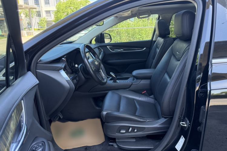 Used Cadillac XT5 2018 28T Four-Wheel Drive Luxury Model Left Front Seat