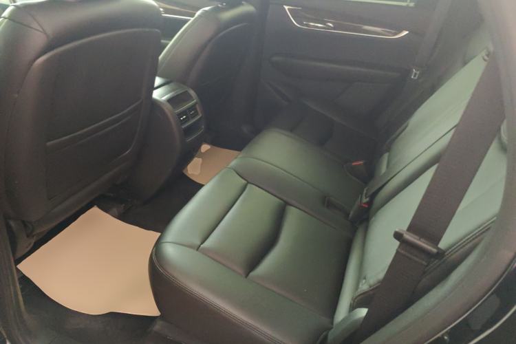 Used Cadillac XT5 2018 28E Four-Wheel Drive Tech Version Left Rear Seat