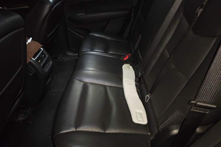 Used Cadillac XT5 2018 28E Four-Wheel Drive Leading Version Left Rear Seat