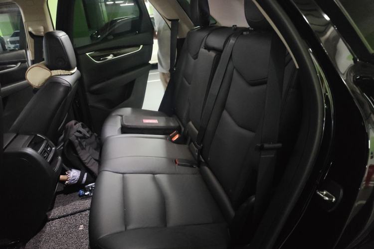 Used Cadillac XT5 2018 25T Luxury Model Left Rear Seat