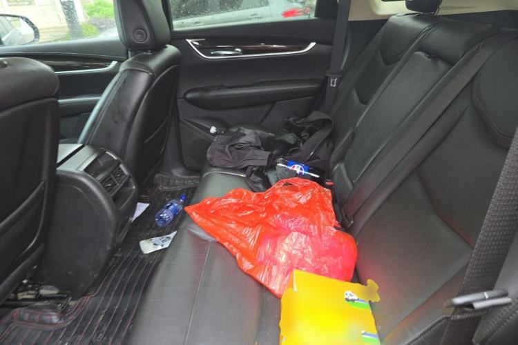 Used Cadillac XT5 2018 25T Luxury Model Left Rear Seat
