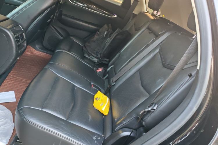Used Cadillac XT5 2018 25T Luxury Model Left Rear Seat