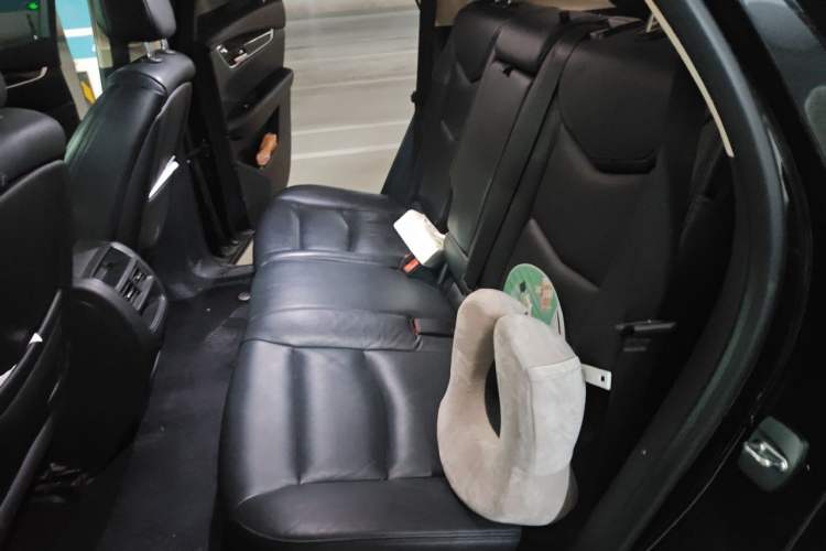 Used Cadillac XT5 2018 25T Luxury Model Left Rear Seat