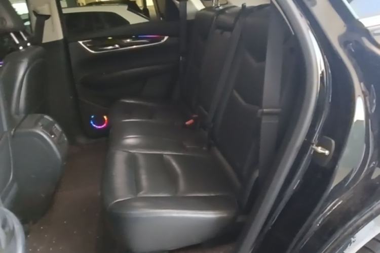 Used Cadillac XT5 2018 25T Luxury Model Left Rear Seat