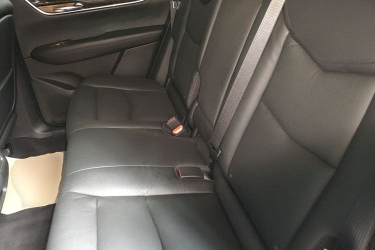 Used Cadillac XT5 2018 25T Luxury Model Left Rear Seat