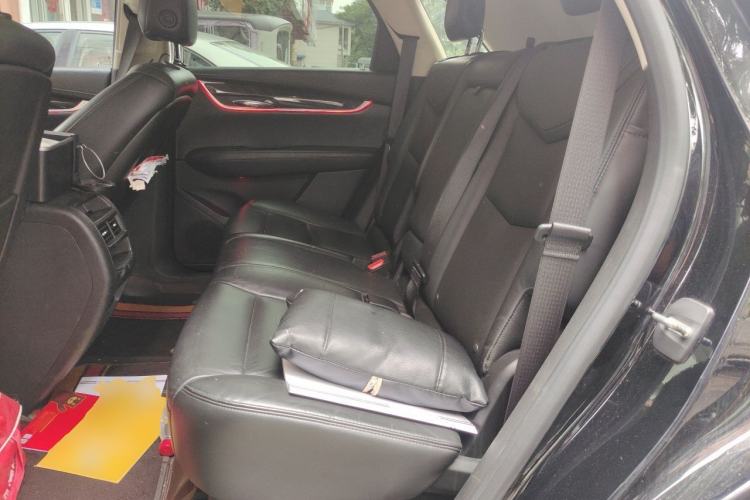 Used Cadillac XT5 2018 25T Luxury Model Left Rear Seat