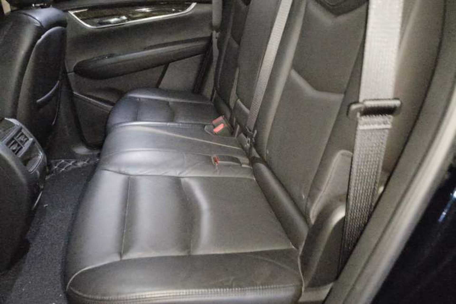 Used Cadillac XT5 2018 25T Luxury Model Left Rear Seat