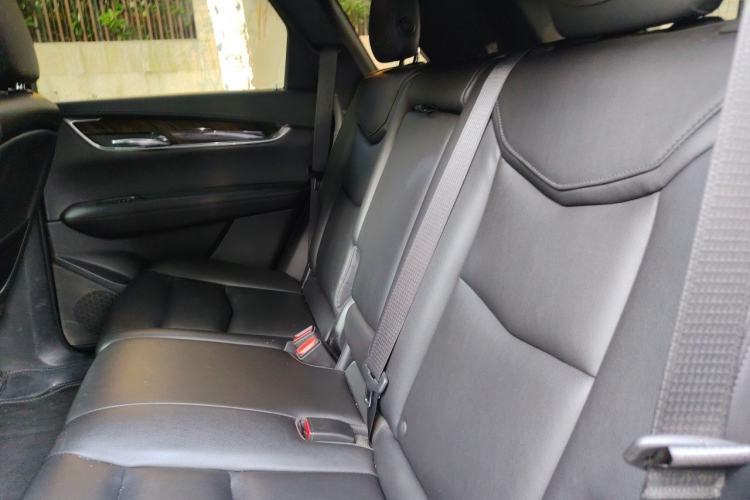 Used Cadillac XT5 2018 28E Four-Wheel Drive Tech Version Left Rear Seat